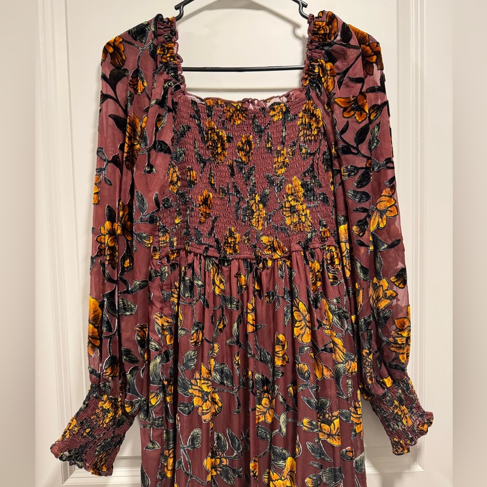 Burgundy and Gold Floral Long Sleeve Dress - Picture 11 of 15